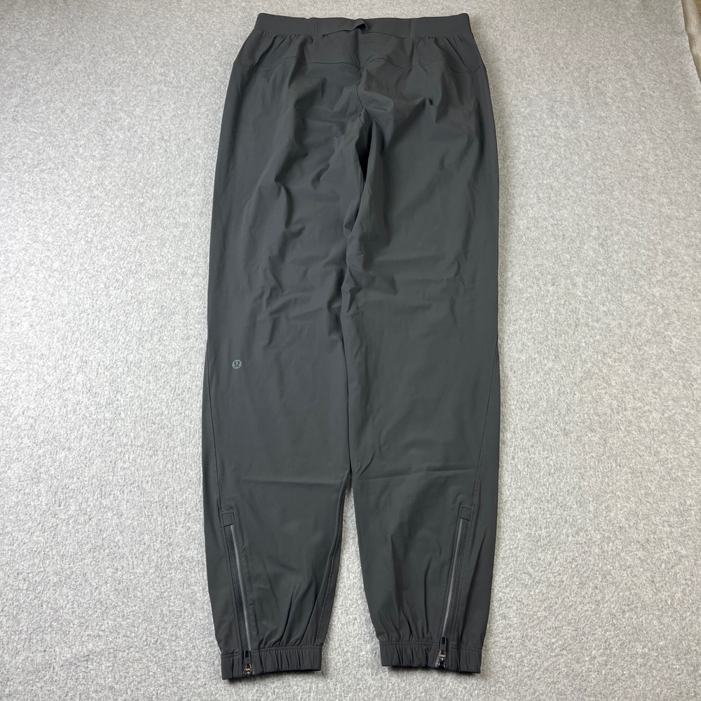 Lululemon Jogger Mens Small Grey License To Train Pant LM5956S